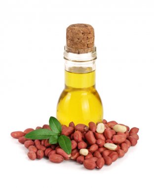 bir cam şişe ile fıstık fıstık yağı