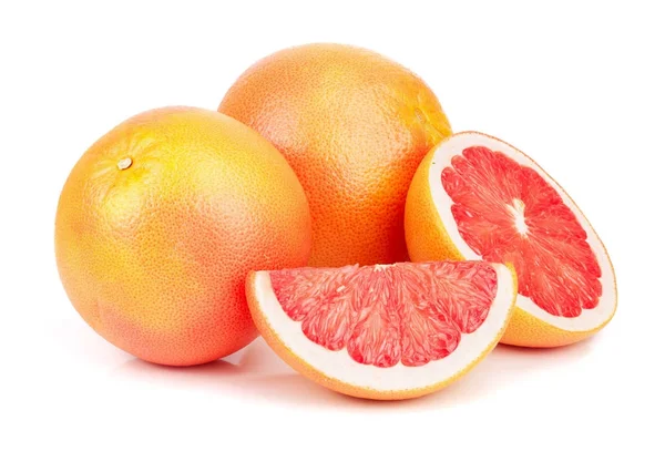 Pomelo y rodajas aisladas sobre fondo blanco —  Fotos de Stock