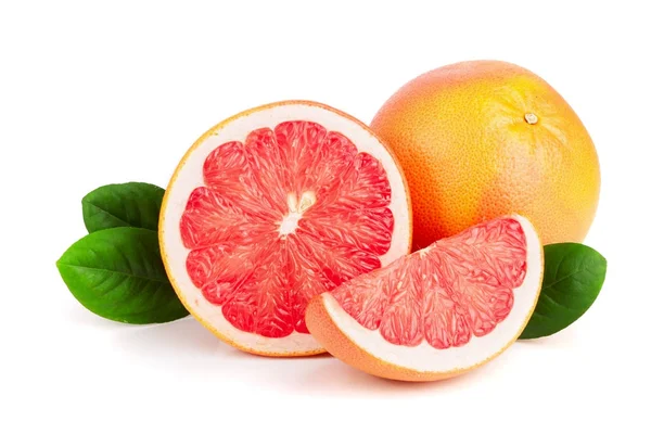 Grapefruit und Hälfte mit Blättern isoliert auf weißem Hintergrund — Stockfoto