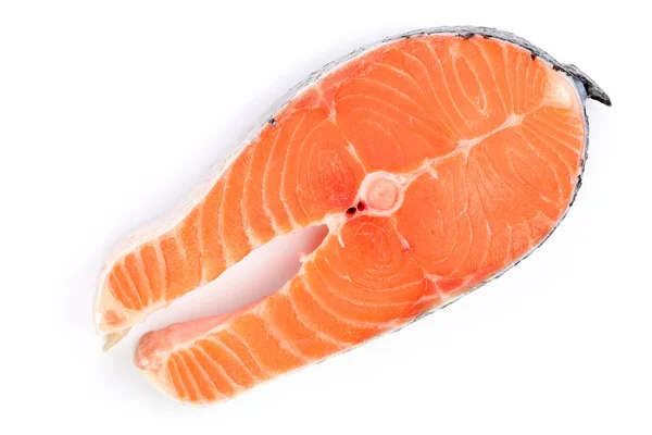 Tranche de saumon rouge isolé sur fond blanc. Vue de dessus. Pose plate — Photo