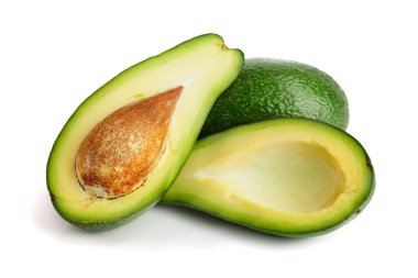 avokado ve yarısı beyaz arka plan yakın çekim izole