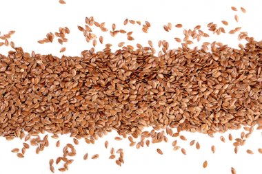 Beyaz arka planda izole keten tohumu. en üstteki görünüm