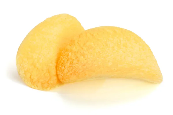 Dva bramborové lupínky na bílém pozadí detail — Stock fotografie