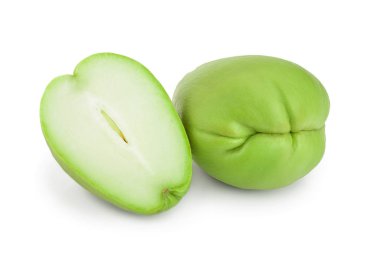 beyaz arka plan üzerinde izole taze Chayote sebze