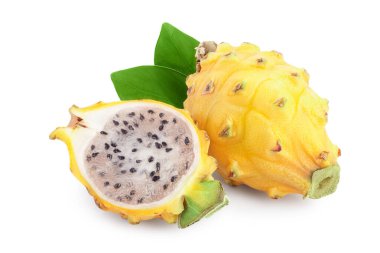Olgun Ejder meyvesi, Pitaya veya Pitahaya sarısı beyaz arka planda izole edilmiş, meyve sağlıklı konsept