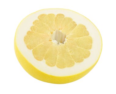 Beyaz arka plan üzerinde izole pomelo yarısı