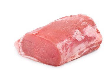 Beyaz arkaplanda çiğ domuz eti izole edilmiş.