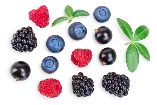 混合黑莓蓝莓覆盆子隔离在白色背景。顶部视图。平铺模式 — 图库照片