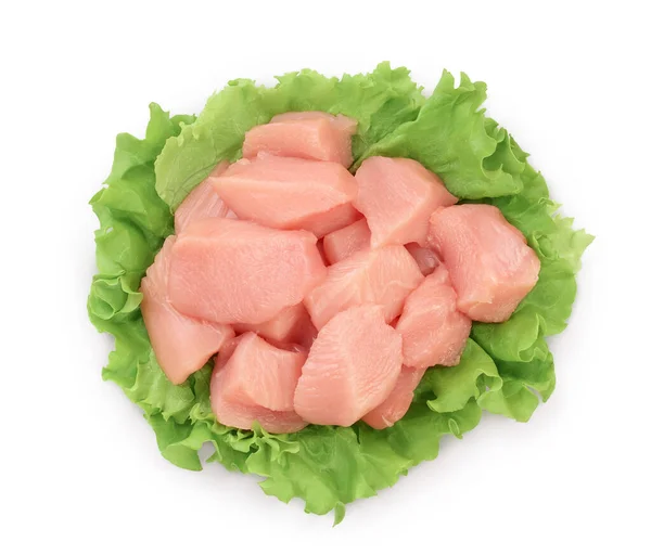 Färsk kyckling filé med sallad isolerad på vit bakgrund med klippning väg och full skärpedjup. Högst upp. Platt äggläggning — Stockfoto