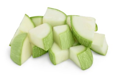 kırpma yolu ve tam derinlik ile beyaz arkaplan üzerinde kesikli kabak veya ilik izole