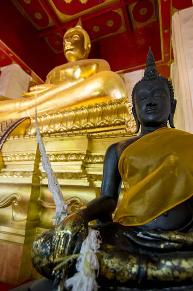 Ansikte av Buddha i thailand — Stockfoto
