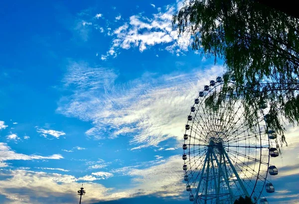 stock image ferris wheel in the amusement park