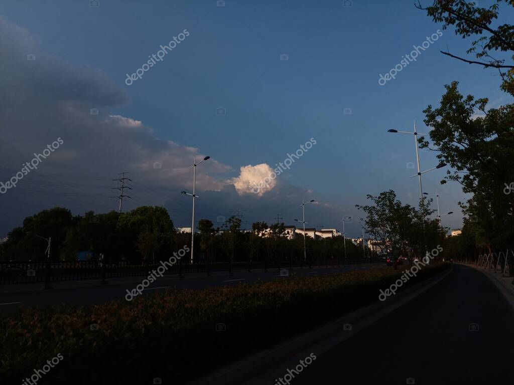 Tuchong-Microstock2