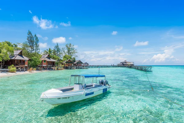 Hermosa Playa Tropical Con Cielo Azul — Foto de Stock