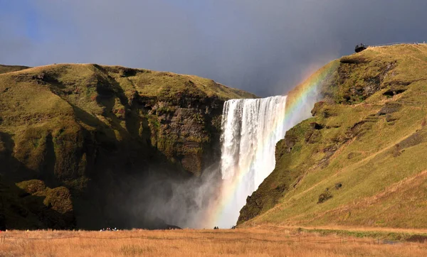 Bella Cascata Montagna — Foto Stock