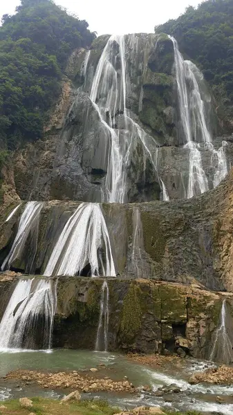 Stock image beautiful waterfall in the forest