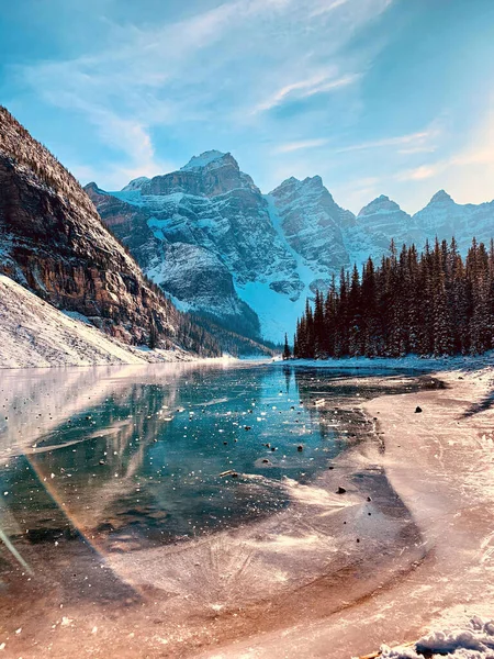 Hermoso Paisaje Con Nieve Montañas —  Fotos de Stock