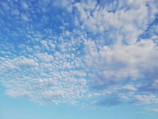 stock image blue sky with white clouds