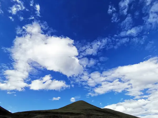 stock image beautiful landscape with clouds and blue sky