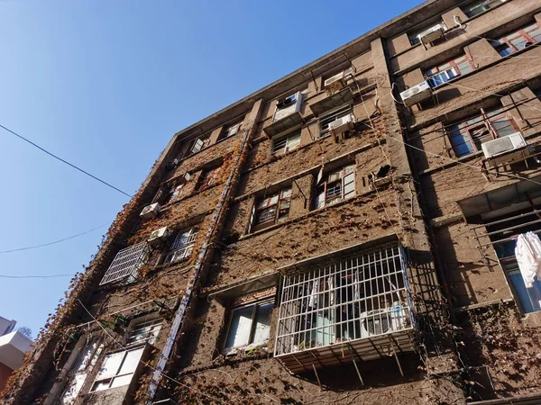 Viejo Edificio Abandonado Ciudad — Foto de Stock