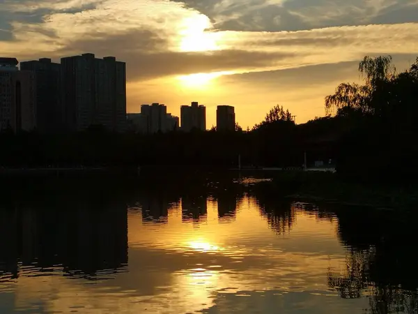 stock image beautiful sunset over the lake