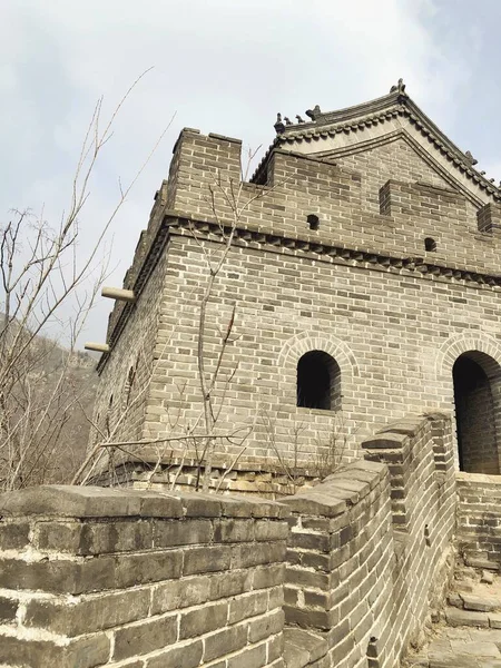 the great wall of the ancient city of china