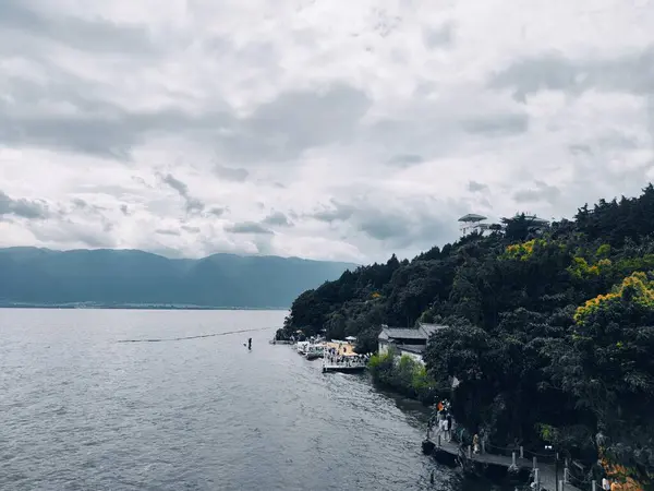 Pemandangan Danau Pegunungan — Stok Foto