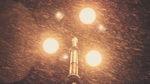 灯笼在下雪 — 图库照片