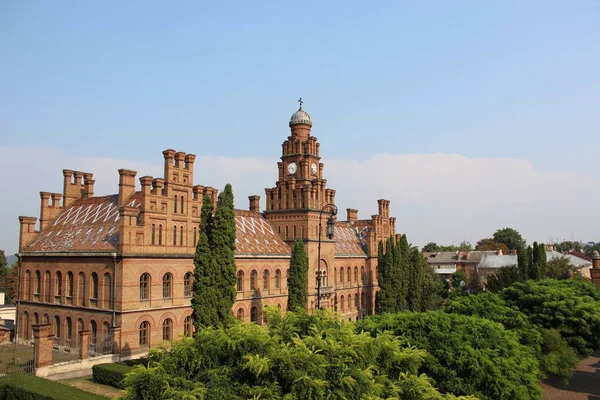 在 Chernivtsy 的国立大学校园 — 图库照片