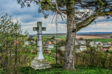 köy arka plan üzerinde din yer