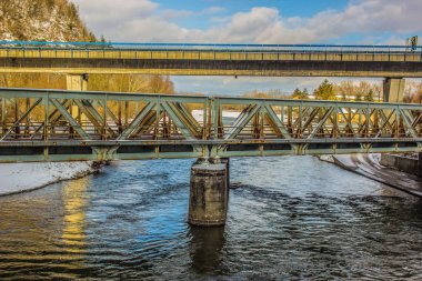 Demiryolu Köprüsü nehir üzerinde
