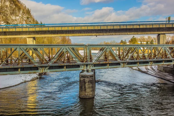 Železniční Most Nad Řekou — Stock fotografie