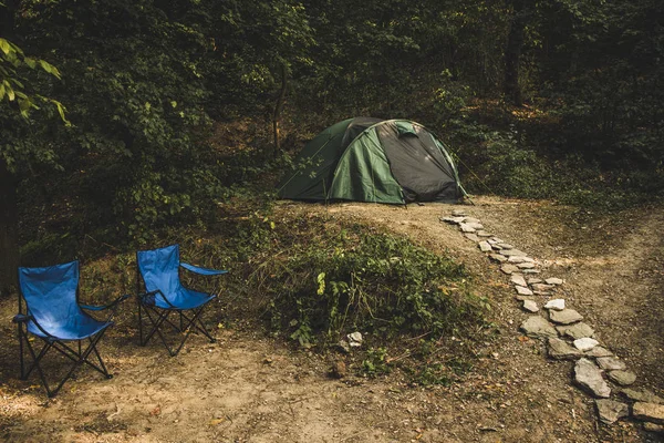 Семейный Лагерь Стиль Отдыха Отдыха Выходные Пространство Палаткой Двумя Стульями — стоковое фото