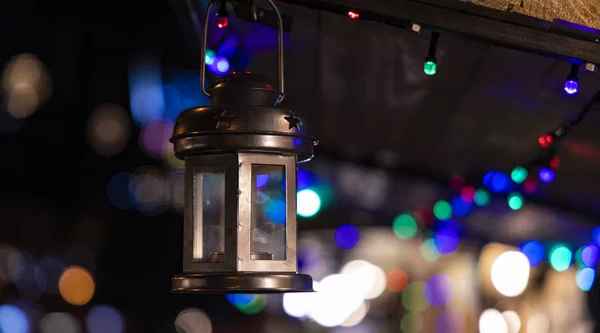 Weihnachtsmarkt Lichter Und Weicher Fokus Dekorative Vintage Laterne Vordergrund Bunte — Stockfoto