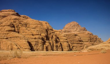 resim gibi çöl dağları Jordan Wadi Rum Ortadoğu seyahati 