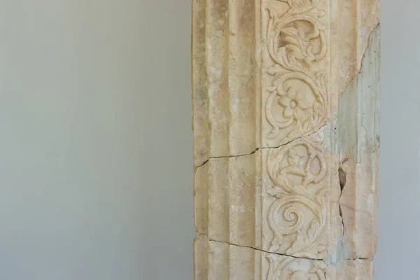 Oude Griekse Architectuur Concept Van Antieke Marmeren Kolom Witte Muur — Stockfoto