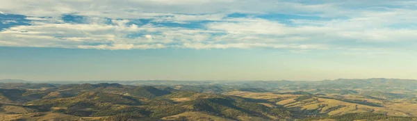 Панорама Горный Холм Пейзаж Пейзаж Весной Ясная Ясная Погода День — стоковое фото