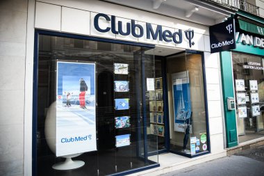 club med signboard in france clipart