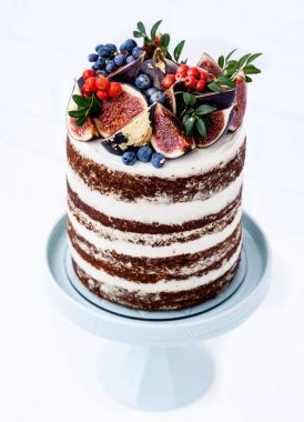 Sonbahar doğum günü katmanlı incir pastası