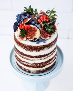 Sonbahar doğum günü katmanlı incir pastası