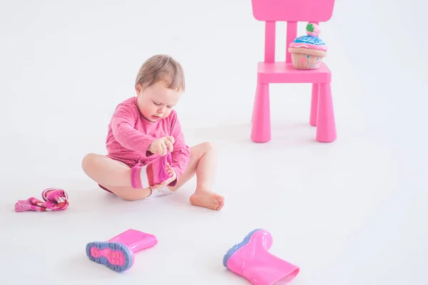 Little Girl Dresses Pink Gaiters — Stock Photo, Image