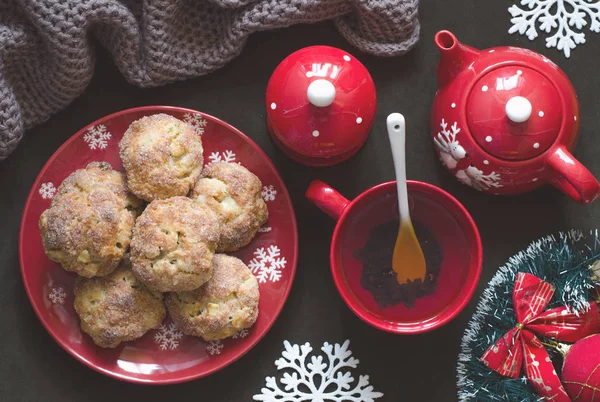 Cottage cheese cookies with apple and tea on Christmas — Stock Photo, Image