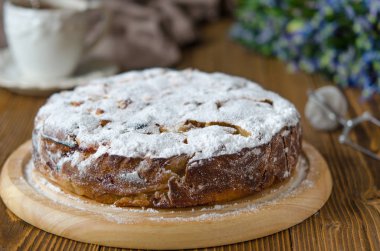 Elmalı vegan kek kahve ve kardelen  