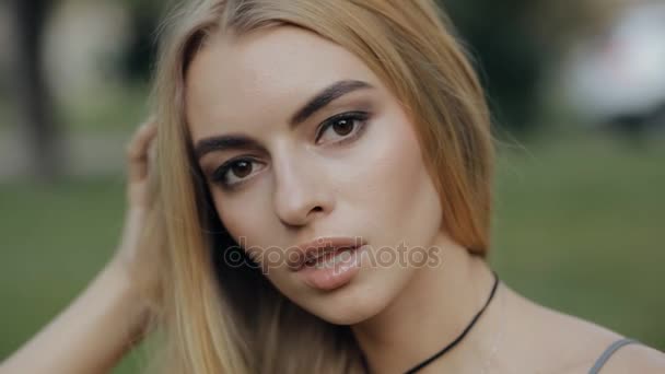 Beautiful woman portrait, girl turn head and smile in slow motion, attractive female close up — Stock Video