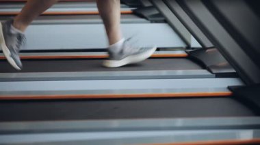 koşu bandında koşmak