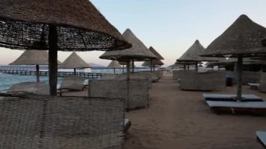 Mısır, Sharm El Sheikh kış bir beach, steadicam vurdu