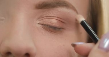 Resim göz kahverengi kaptırdın, makyaj closeup ile
