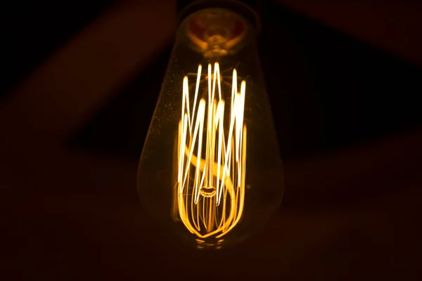 Lampada Edison da vicino — Foto Stock