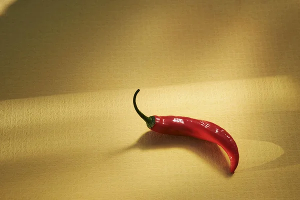 Röd Varm Chili Peppar Brun Bakgrund — Stockfoto