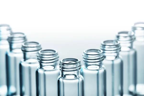 Primer Plano Del Grupo Botellas Diferentes Sobre Fondo Blanco — Foto de Stock